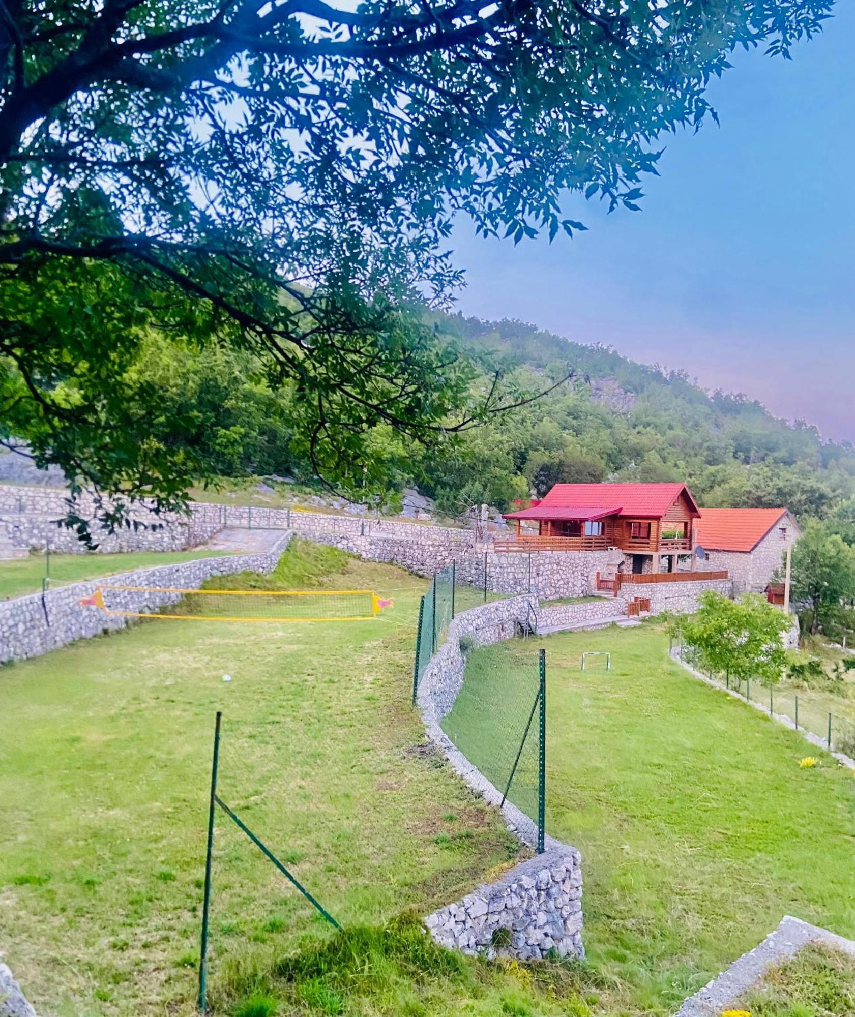 Mountain Village House Cetinje Esterno foto